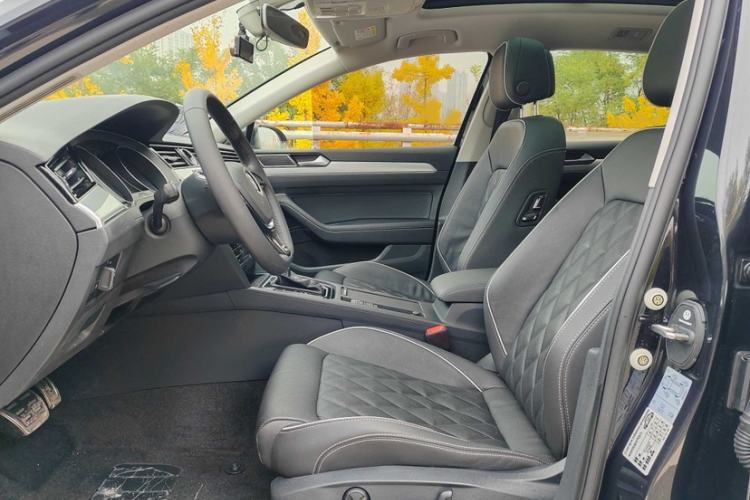 Used Volkswagen Magotan GTE Plug-in Hybrid 2020 GTE Luxury Model
