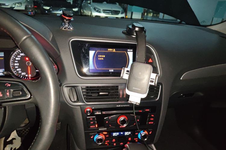 Used Audi Q5 2018 Collector's Edition 40 TFSI Technology Model Audio And AC Panel