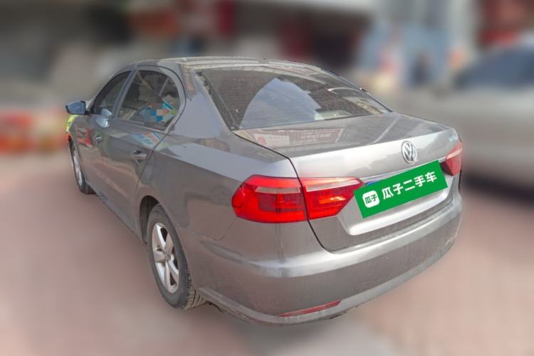 Used Volkswagen Lavida 2013 Classic 1.6L Manual Fashion Edition
