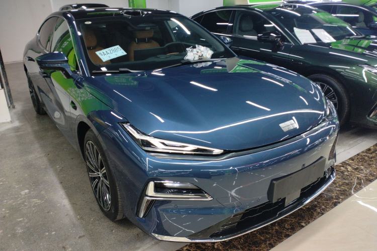 Used Geely Galaxy 8 2025 130km EM-P Starship Edition
