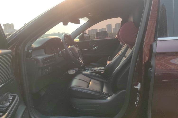 Used Lincoln Corsair 2021 2.0T Two-Wheel Drive Deluxe Edition Left Front Seat