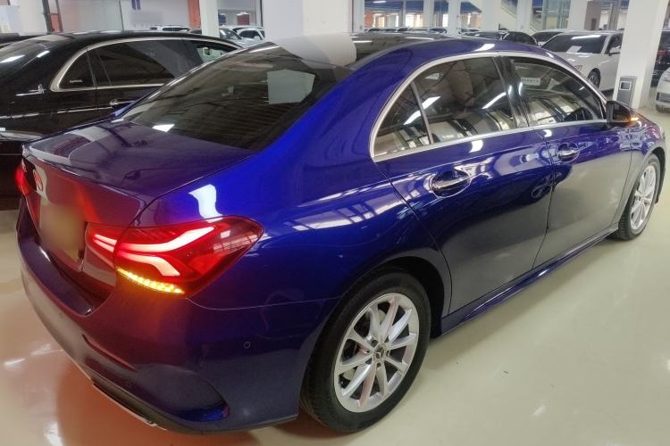 Used Mercedes-Benz A-Class 2021 A 200 L Sport Sedan Fashion Model
