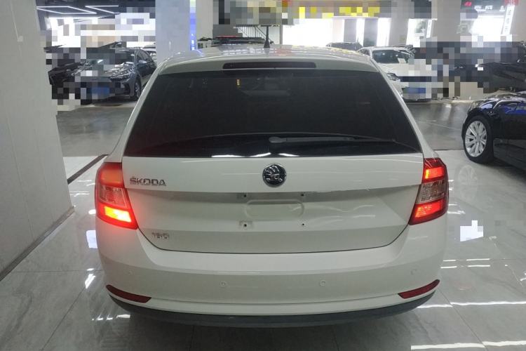 Used Skoda Rapid Spaceback 2018 1.6L Automatic Standard Edition
