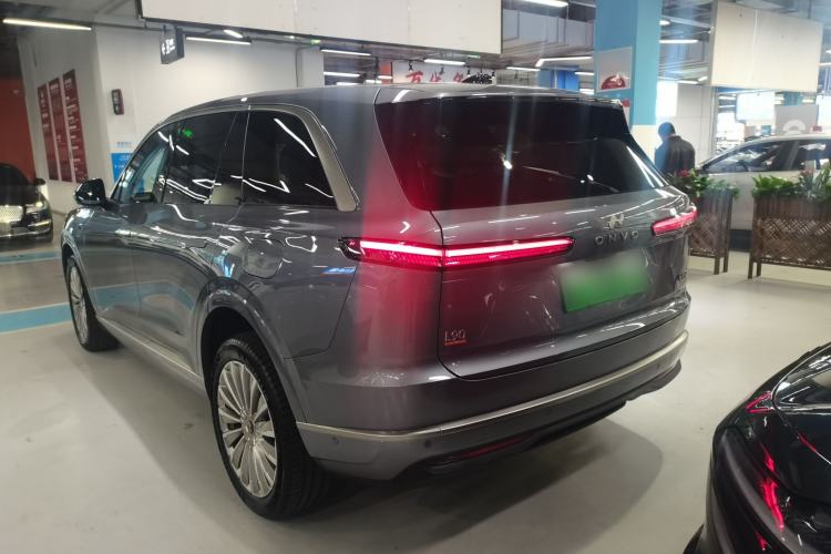 Used ONVO Luxeed L90 2025 Model—Ultra Six-Seater Version Rear Left 45 Deg