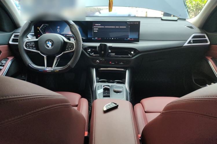 Used BMW 3 Series 2025 325Li M Sport Package Center Console