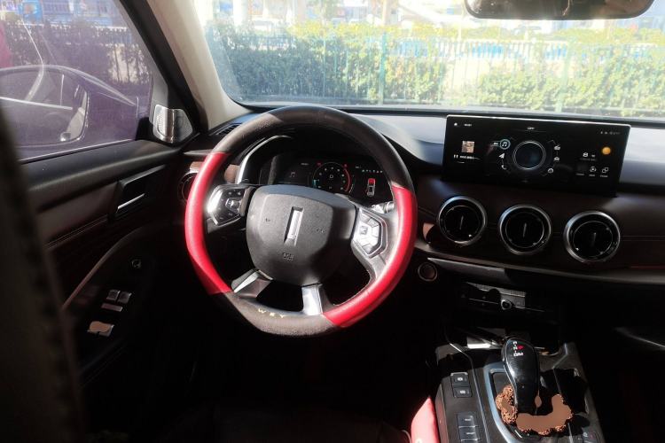 Used Wey VV6 2020 2.0T Two-Wheel Drive Smart Enjoyment+