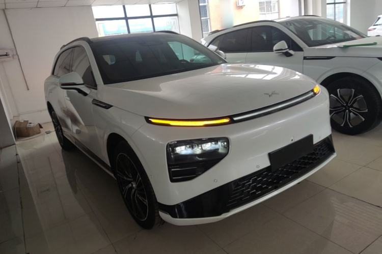 Used XPeng G9 2022 702 Max Exterior 1