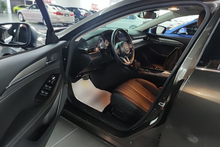 Used Mazda Atenza 2020 2.0L Blue Sky Luxury Edition