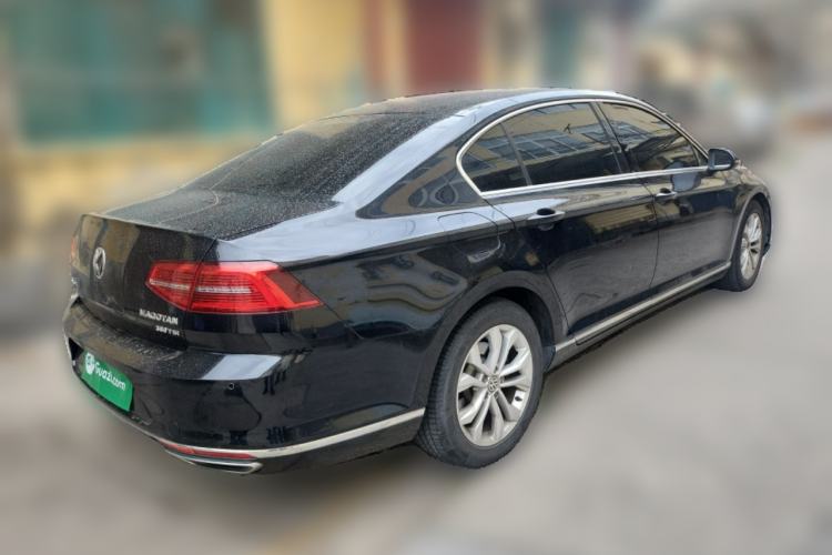 Used Volkswagen Magotan 2018 380TSI DSG Luxury Model Rear Right 45 Deg