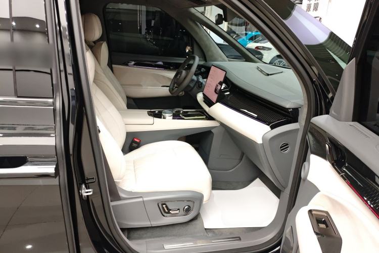 Used Zeekr 009 2024 Six-Seat Executive Version 4WD 108 kWh