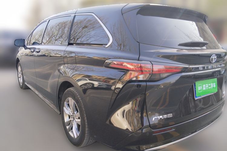 Used Toyota SIENNA 2024 2.5L Hybrid Four-Wheel Drive Prestige Edition
