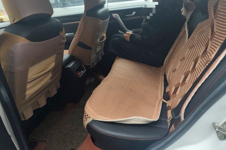 Used Haval M6 2017 1.5T Automatic Two-Wheel Drive Prestige Model
