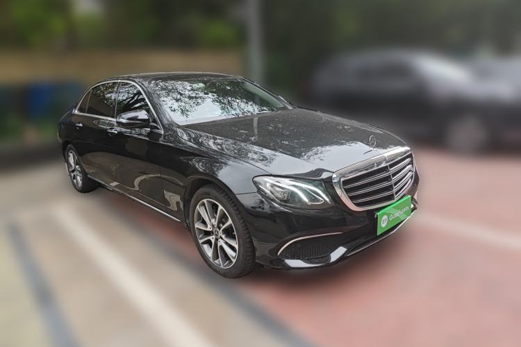 Used Mercedes-Benz E-Class 2020 Facelift E 260 L Front Right 45 Deg