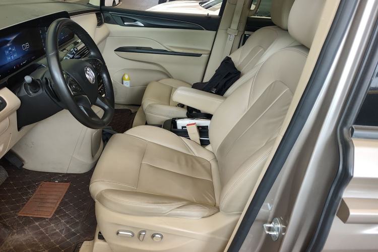 Used Buick GL8 2023 ES Lu Zun Deluxe Model
