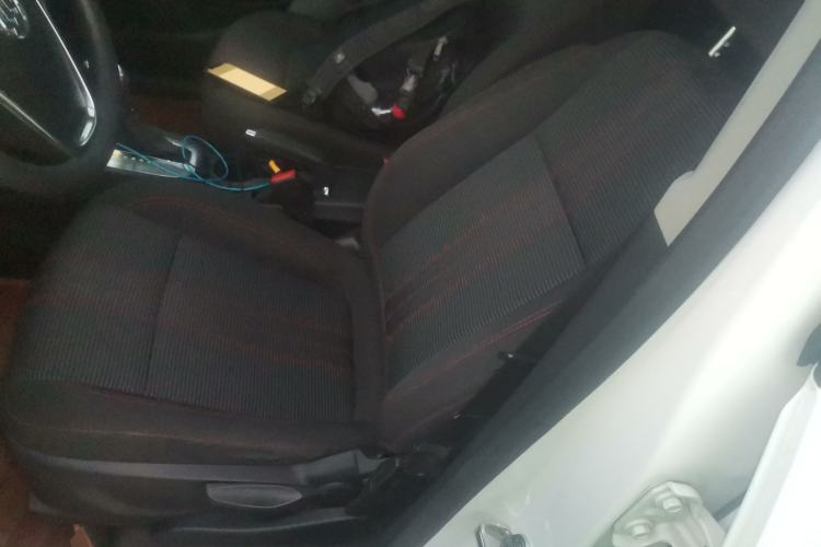 Used Buick Encore 2015 1.4T Automatic Two-Wheel Drive Urban Elite Version