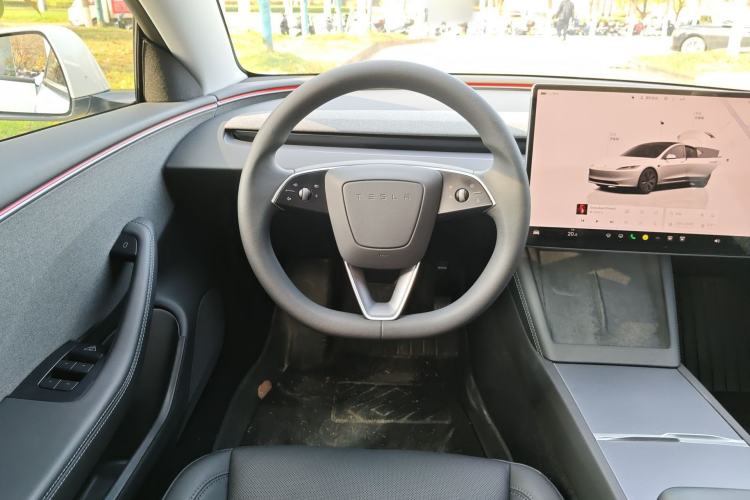 Used Tesla Model 3 2025 Rear-Wheel-Drive Version
