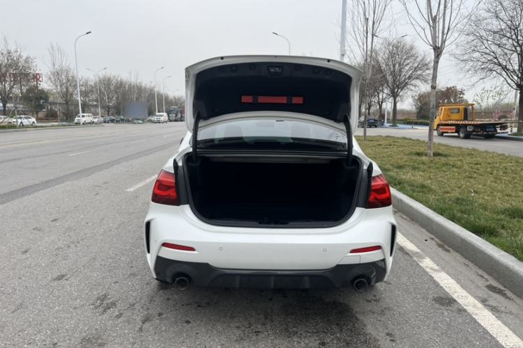 Used BMW 1 Series 2023 120i M Sport Night Edition Interior 7