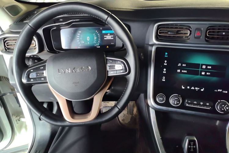 Used Lynk & Co 01 2017 2.0T Two-Wheel Drive Pro Edition
