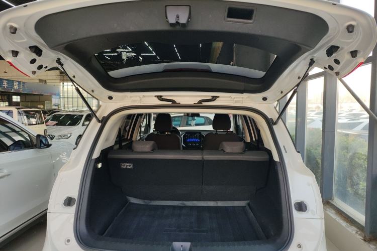 Used Baojun 530 2021 Global Car Anniversary Edition 1.5T Manual Comfort Model 5 Seats