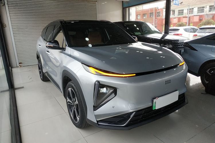 Used Geely Galaxy L7 2025 EM-i 115km Exploration+ Edition Front Right 45 Deg