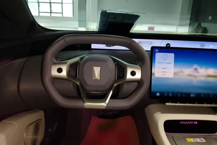Used Avatr 12 2025 Ultra Extended-Range Edition Steering Wheel