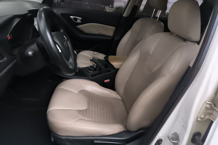 Used GAC Trumpchi GA3S Vision 2014 1.6L Manual Luxury ESP Version
