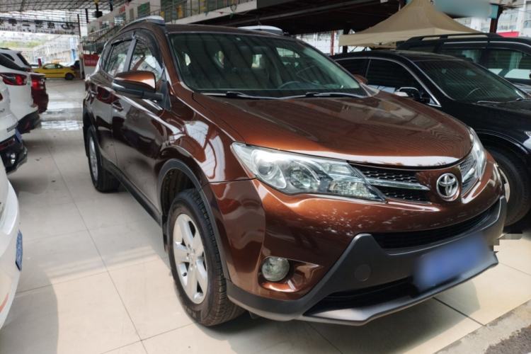 Used Toyota RAV4 2013 2.0L CVT Two-Wheel Drive Urban Edition
