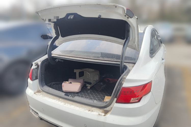 Used Geely Auto Emgrand GL 2019 1.4T Manual Elite Smart Edition
