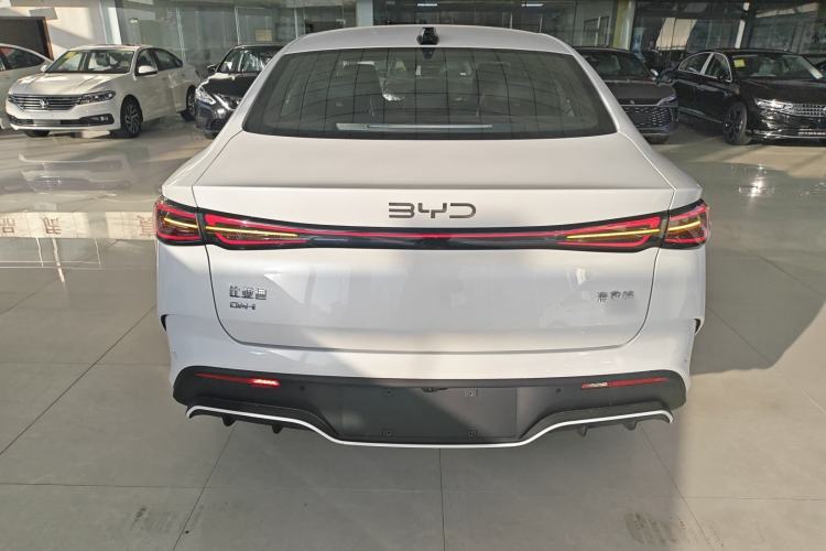 Used BYD Seal 06 New Energy 2025 DM-i Smart Drive 80KM Luxury Model
