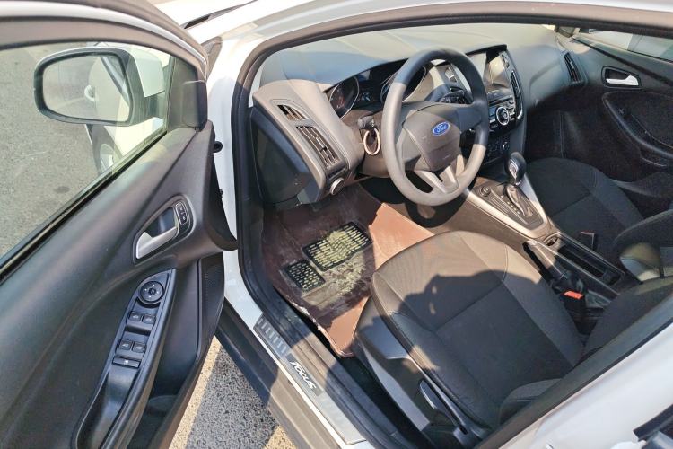 Used Ford Focus 2015 Hatchback 1.6L Automatic Comfort Model