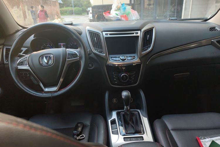 Used Changan CS75 2015 1.8T Automatic 4x4 Prestige Model China V Emission Standard
