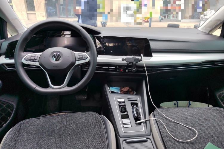 Used Volkswagen Golf 2021 280TSI DSG Pro First Edition Center Console