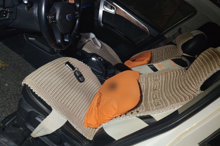 Used Geely Auto GX9 2014 2.4L Automatic Two-Wheel Drive Luxury Version Left Front Seat