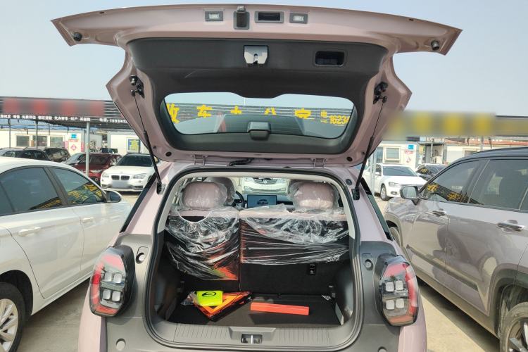 Used AION UT 2025 330 Starlight Edition Trunk