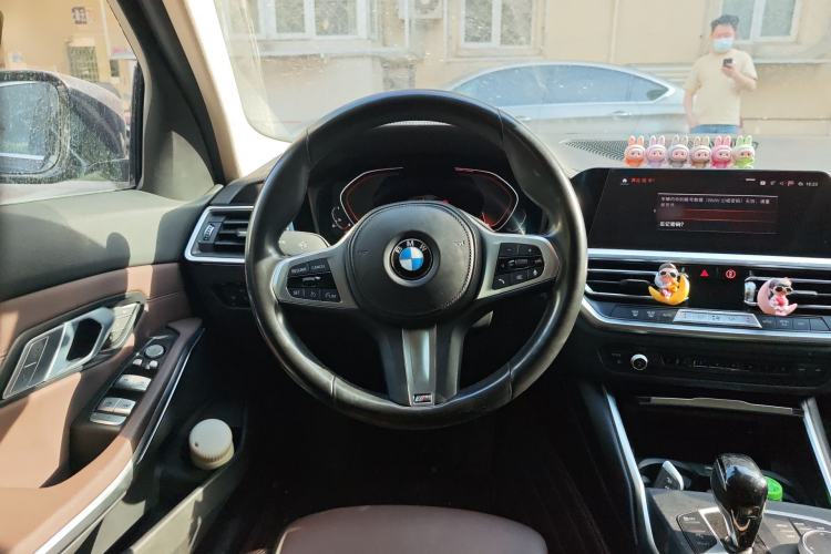 Used BMW 3 Series 2022 325i M Sport Package Steering Wheel