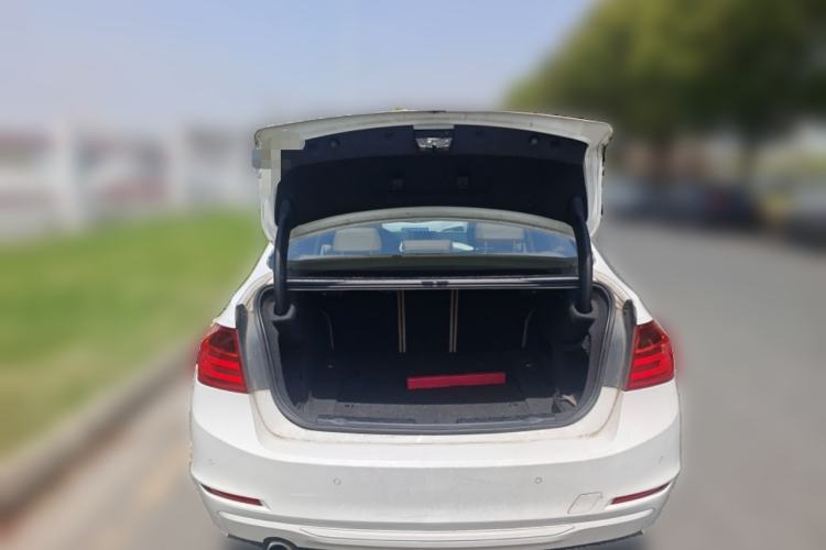 Used BMW 3 Series 2014 320i Active Edition
