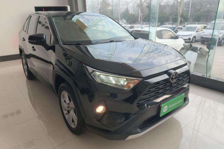 Used Toyota RAV4 2022 2.0L CVT Two-Wheel Drive Fashion Plus Edition
