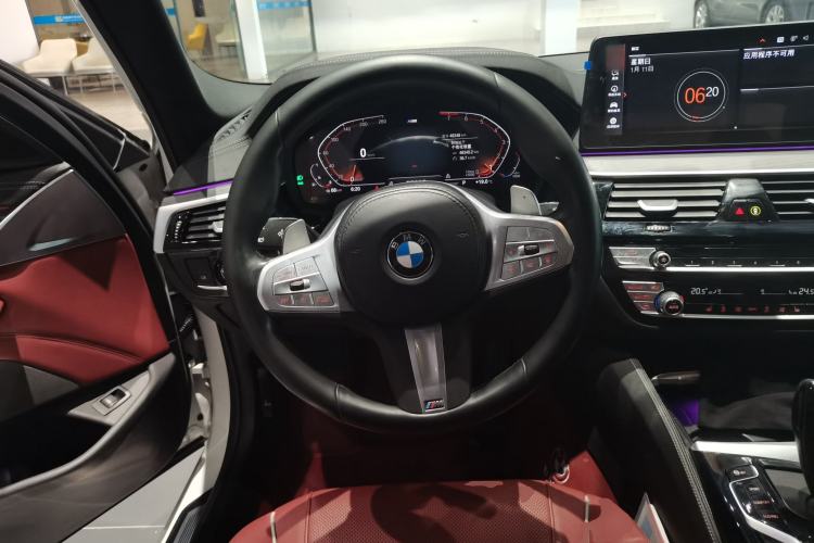 Used BMW 5 Series 2022 Second Facelift 530Li Leading Edition M Sport Package
