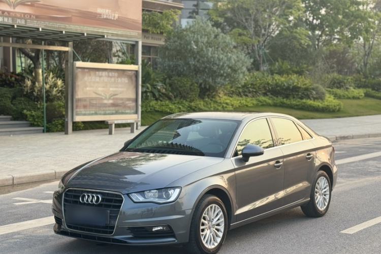 Used Audi A3 2014 Limousine 35 TFSI Automatic Fashion Model