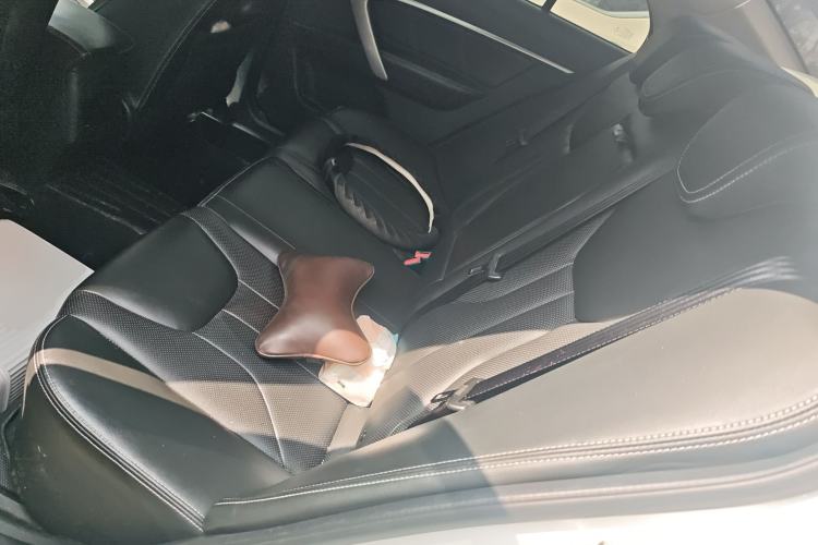 Used Geely Auto Emgrand 2017 Sedan Million Edition 1.5L Manual - Upward Version