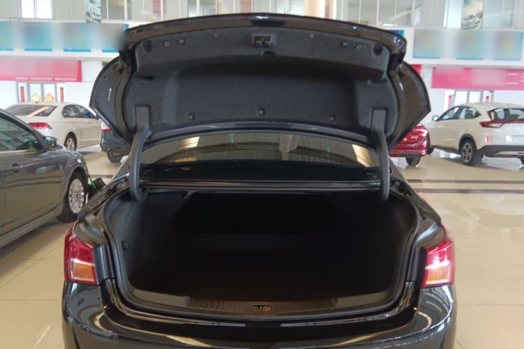 Used Buick Verano 2018 Sedan 15S Automatic Entry Model Trunk