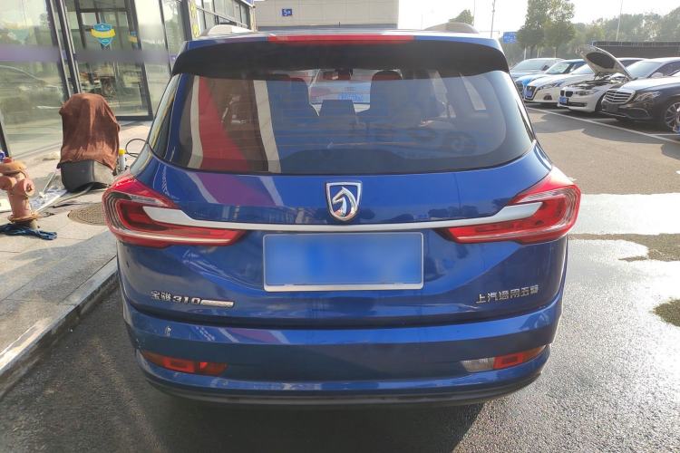 Used Baojun 310W 2017 1.5L Manual Comfort Version China V