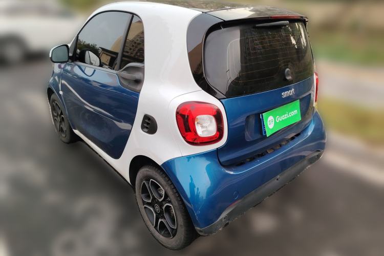 Used smart fortwo 2019 0.9T 66kW Hardtop Wind Power Edition China VI
