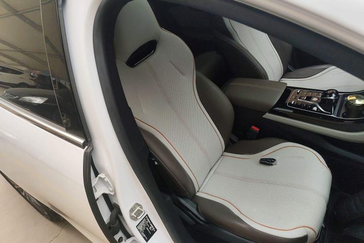 Used BYD Qin PLUS 2024 HONOR Edition DM-i 120KM Beyond Model