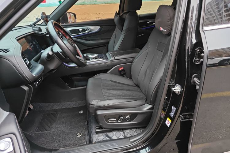 Used GAC Trumpchi GS8 2022 Linghang Series 2.0 TGDI Two-Wheel-Drive Luxury Smart Connectivity Version (7 Seats)