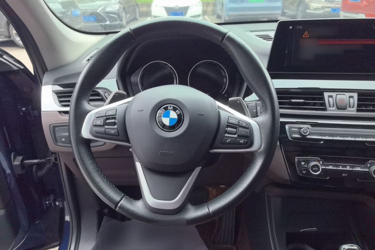 Used BMW X1 2020 sDrive25Li Leading Model Steering Wheel