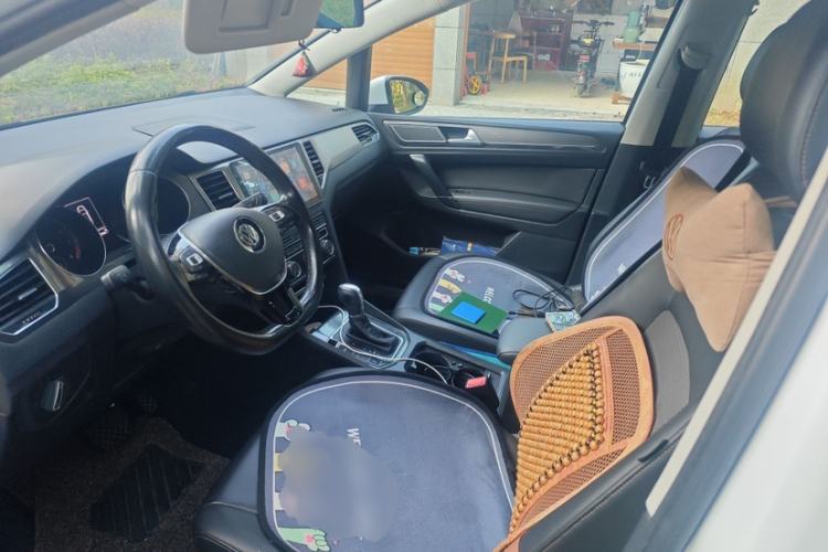 Used Volkswagen Golf Sportsvan 2016 230TSI Automatic Trend Edition
