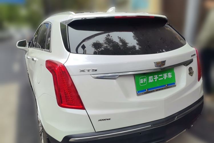 Used Cadillac XT5 2018 28T Four-Wheel Drive Luxury Model Rear Left 45 Deg