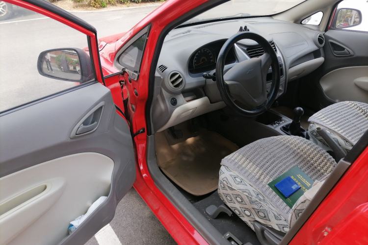 Used Chevrolet Sail 2010 Hatchback 1.2L Manual Ideal Edition Driver Seat