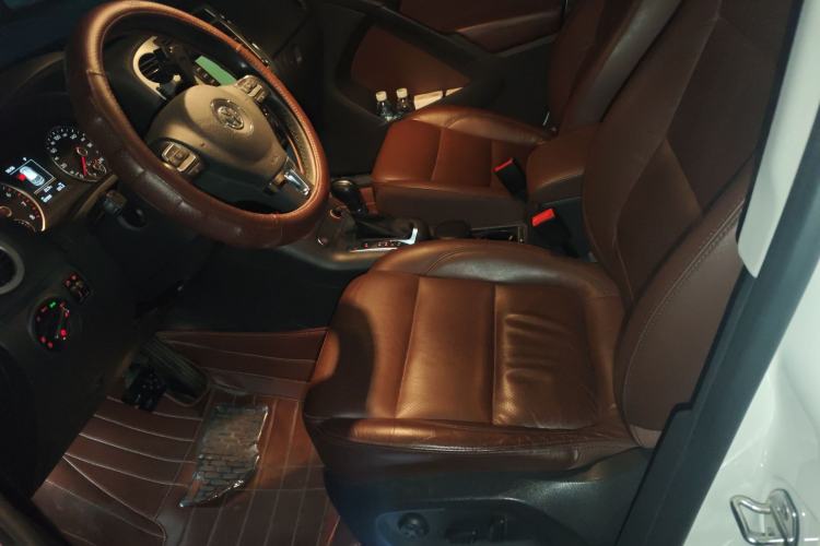 Used Volkswagen Tiguan 2015 2.0 TSI Automatic All-Wheel Drive Luxury Edition